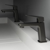 Mitigeur Lavabo Deante Blur – Finition Titane PVD