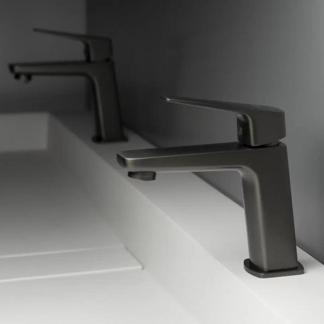 Mitigeur Lavabo Deante Blur – Finition Titane PVD